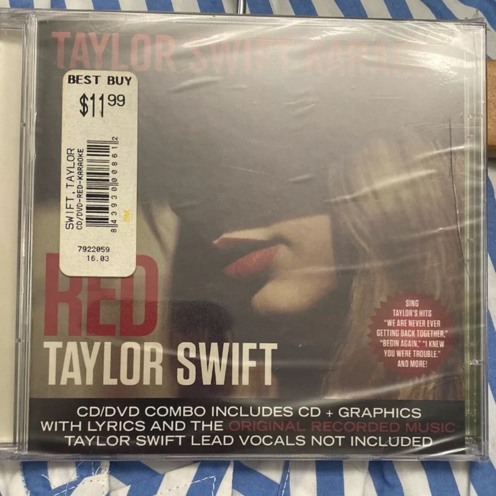 Taylor Swift Karaoke: “RED" CD+G/DVD Combo 2013 Graphics & Lyrics SEALED Swiftie